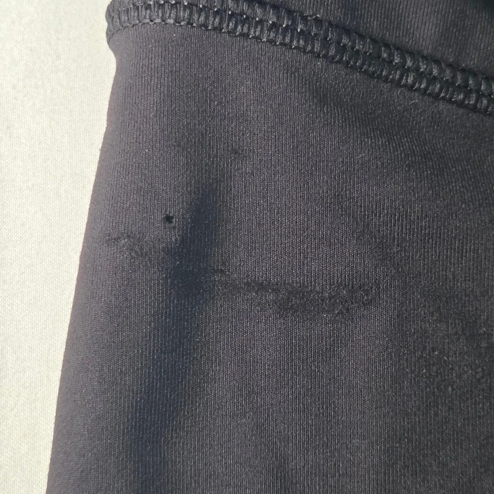 Lululemon Black Crop Leggings Womens Size 10 Running Training Activewear FLAWED